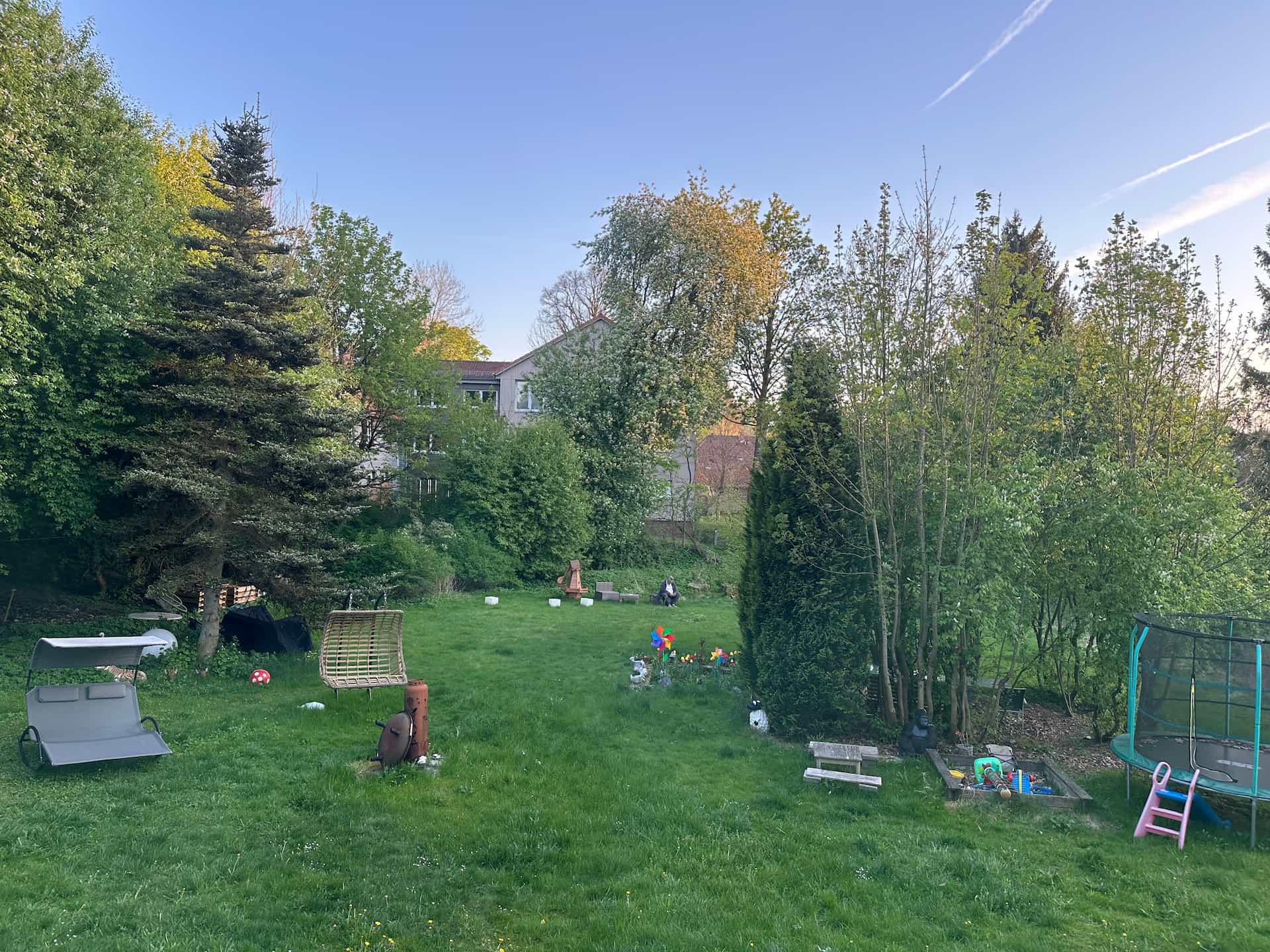 Ferienwohnung mit riesigem Garten